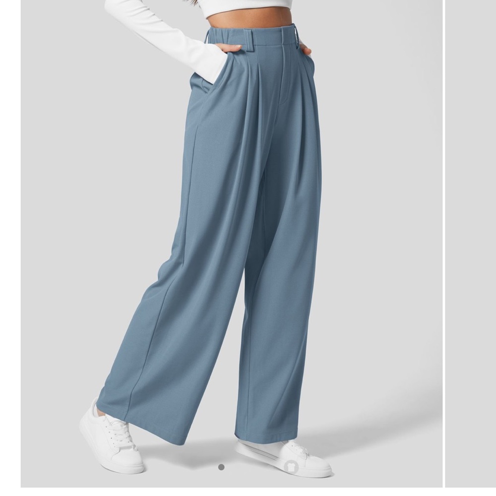 NWOT Waffle Texture easy fit work/active blue HALARA pant - large